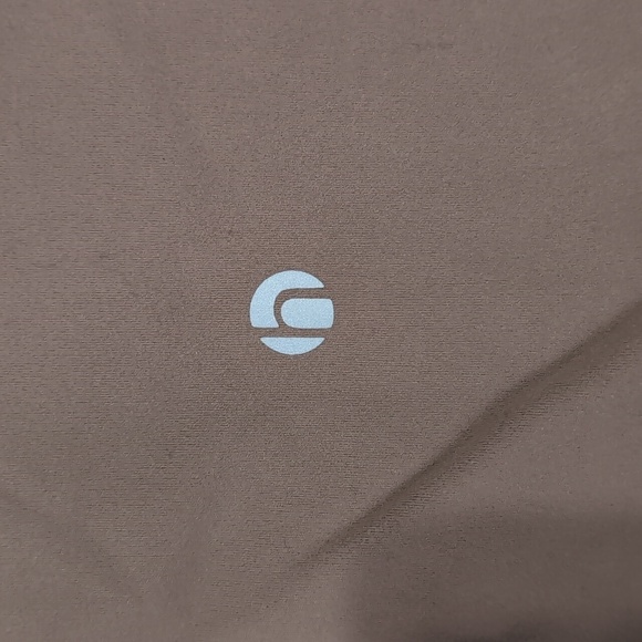 HeyNuts Essential Yoga 7/8 Length Legging 25" Inseam Size Small - Picture 3 of 3